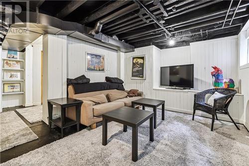 607 Locust Street, Burlington, ON - Indoor Photo Showing Basement