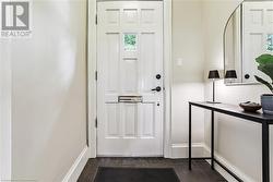 Inviting foyer - 