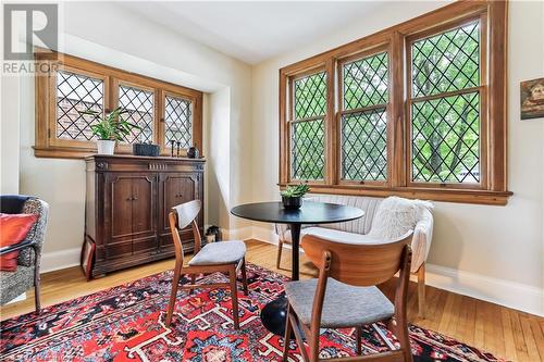 607 Locust Street, Burlington, ON - Indoor Photo Showing Dining Room