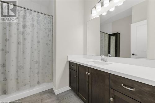 Main Bath - 49 Dennis Drive, Smithville, ON - Indoor Photo Showing Bathroom