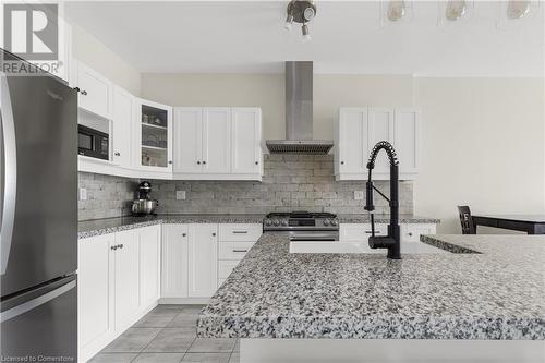 49 Dennis Drive, Smithville, ON - Indoor Photo Showing Kitchen With Double Sink With Upgraded Kitchen