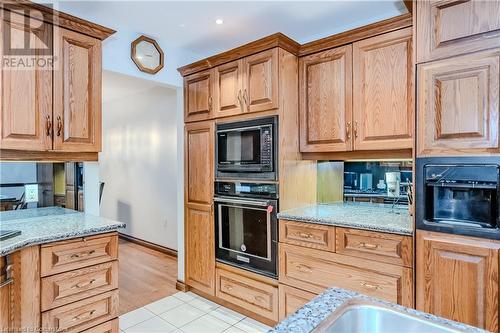 100 Quigley Road Unit# 41, Hamilton, ON - Indoor Photo Showing Kitchen