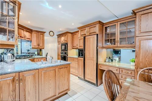 100 Quigley Road Unit# 41, Hamilton, ON - Indoor Photo Showing Kitchen With Double Sink