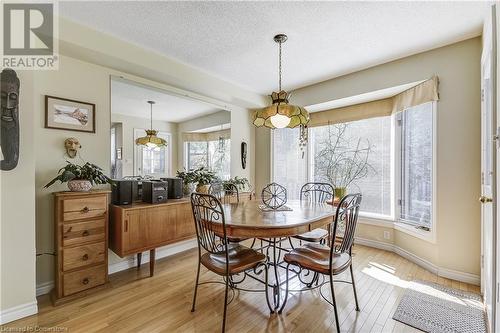 dining room area - 2141 Ghent Avenue, Burlington, ON - Indoor Photo Showing Dining Room