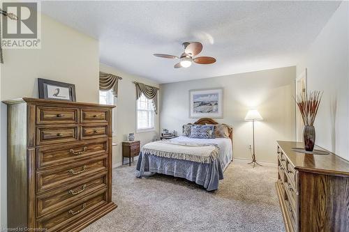 Spacious Primary bedroom - 2141 Ghent Avenue, Burlington, ON - Indoor Photo Showing Bedroom