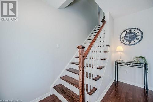 2206 Birchleaf Lane, Burlington, ON - Indoor Photo Showing Other Room