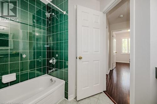 2206 Birchleaf Lane, Burlington, ON - Indoor