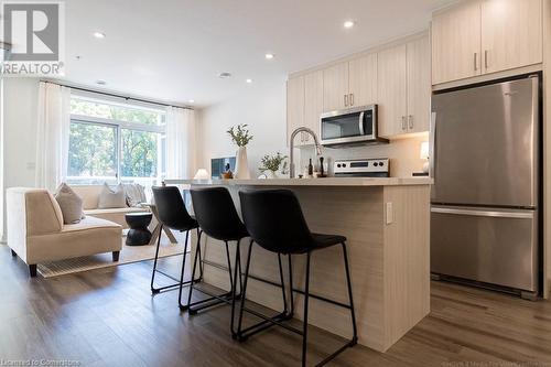 479 Charlton Avenue E Unit# 606, Hamilton, ON - Indoor Photo Showing Kitchen With Stainless Steel Kitchen With Upgraded Kitchen