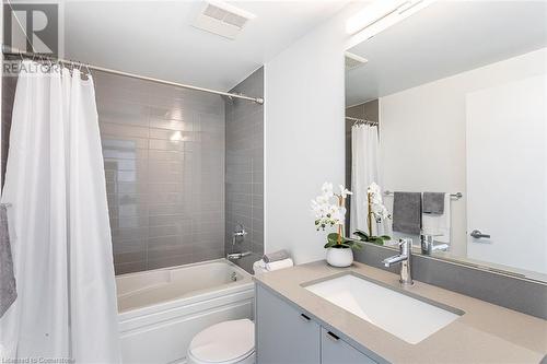 3210 Dakota Common Unit# A601, Burlington, ON - Indoor Photo Showing Bathroom