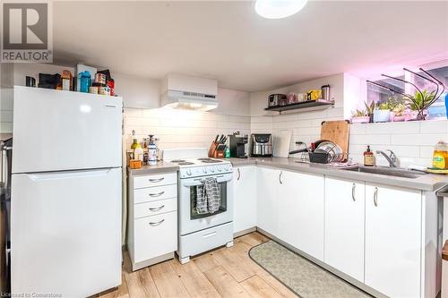 325 Robert Street Unit# Basement, Hamilton, ON - Indoor Photo Showing Kitchen