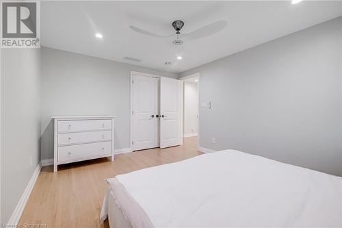 Primary bedroom - 313 Silvana Crescent, Burlington, ON - Indoor Photo Showing Bedroom