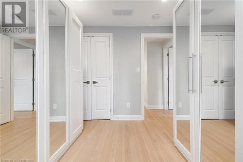 Third bedroom - 313 Silvana Crescent, Burlington, ON - Indoor Photo Showing Other Room