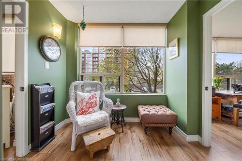 Perfect for a reading nook - 1270 Maple Crossing Boulevard Unit# 204, Burlington, ON - Indoor