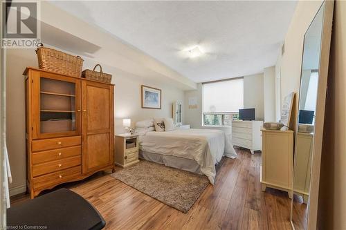 Spacious primary bedroom - 1270 Maple Crossing Boulevard Unit# 204, Burlington, ON - Indoor Photo Showing Bedroom