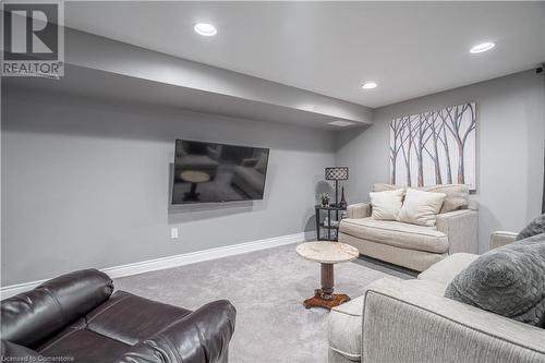 2070 Brant Street Unit# 3, Burlington, ON - Indoor Photo Showing Living Room