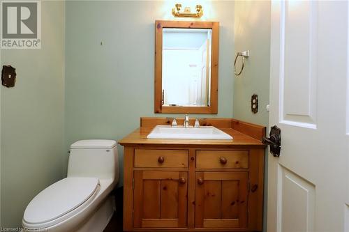 1928 Four Seasons Drive, Burlington, ON - Indoor Photo Showing Bathroom