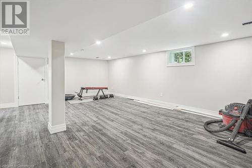 38 Viewpoint Avenue, Hamilton, ON - Indoor