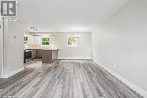 38 Viewpoint Avenue, Hamilton, ON - Indoor Photo Showing Other Room