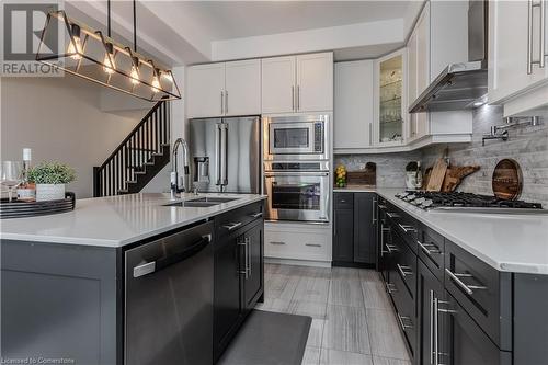 4063 Healing Street, Beamsville, ON - Indoor Photo Showing Kitchen With Double Sink With Upgraded Kitchen