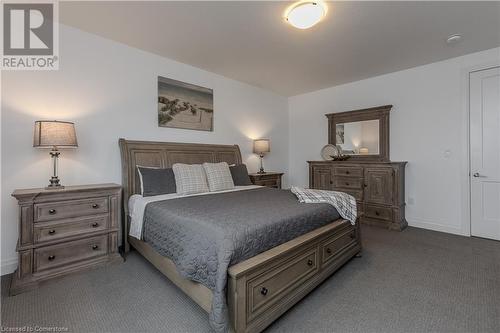 4063 Healing Street, Beamsville, ON - Indoor Photo Showing Bedroom