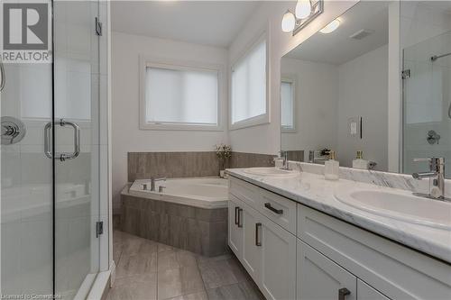 4063 Healing Street, Beamsville, ON - Indoor Photo Showing Bathroom