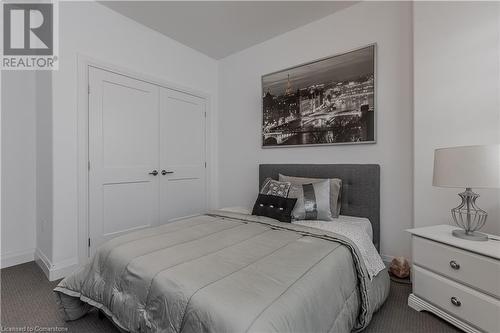 4063 Healing Street, Beamsville, ON - Indoor Photo Showing Bedroom