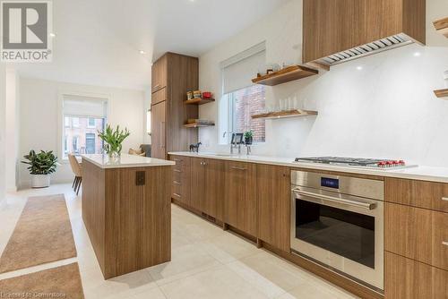 109 Kent Street, Hamilton, ON - Indoor Photo Showing Kitchen