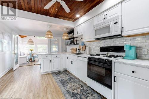 241 Beechwood Avenue, Crystal Beach, ON - Indoor Photo Showing Kitchen