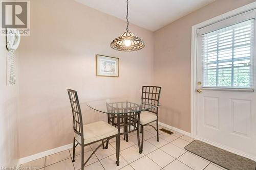 4311 Belfast Avenue, Burlington, ON - Indoor Photo Showing Dining Room