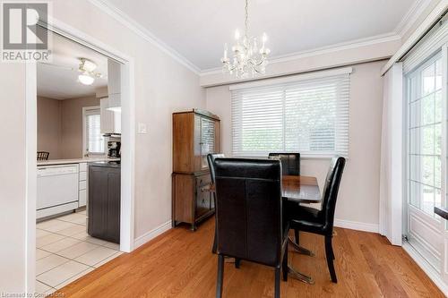 4311 Belfast Avenue, Burlington, ON - Indoor Photo Showing Dining Room