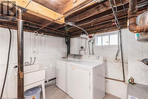 606 Broad Street W, Haldimand County, ON - Indoor Photo Showing Laundry Room