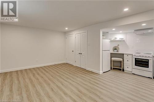 93 Shadyside Avenue Unit# Lower, Hamilton, ON - Indoor Photo Showing Other Room