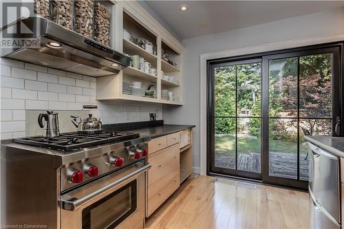 236 Donnelly Drive, Mississauga, ON - Indoor Photo Showing Kitchen