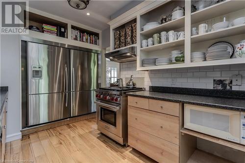 236 Donnelly Drive, Mississauga, ON - Indoor Photo Showing Kitchen