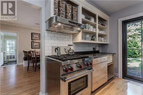 236 Donnelly Drive, Mississauga, ON - Indoor Photo Showing Kitchen