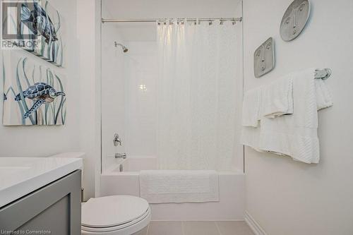 288 Glover Road Unit# 47, Stoney Creek, ON - Indoor Photo Showing Bathroom