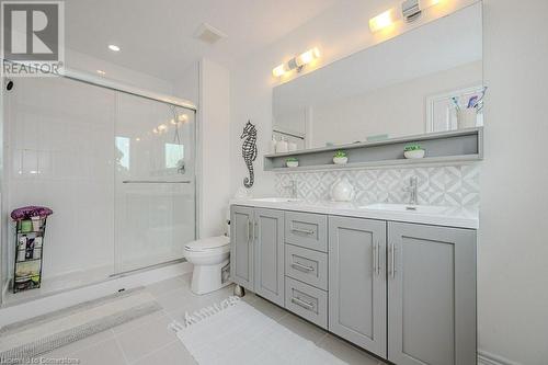 288 Glover Road Unit# 47, Stoney Creek, ON - Indoor Photo Showing Bathroom