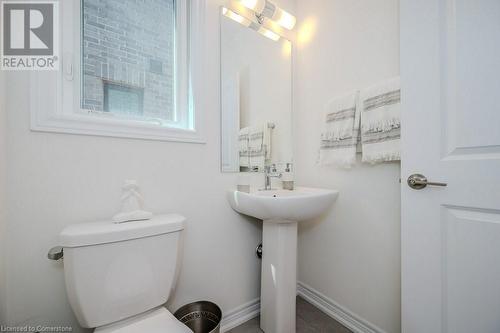 288 Glover Road Unit# 47, Stoney Creek, ON - Indoor Photo Showing Bathroom