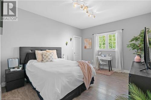 1340 Brant County #54 Highway, Caledonia, ON - Indoor Photo Showing Bedroom