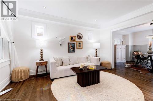 248 Province Street S, Hamilton, ON - Indoor Photo Showing Living Room