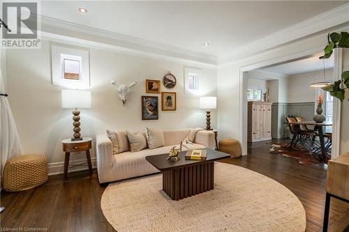 248 Province Street S, Hamilton, ON - Indoor Photo Showing Living Room