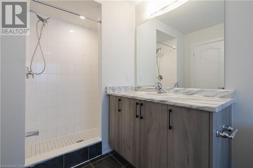 27 Aviron Crescent, Welland, ON - Indoor Photo Showing Bathroom