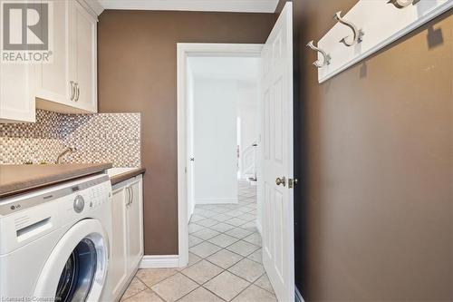 199 Penn Drive, Burlington, ON - Indoor Photo Showing Laundry Room