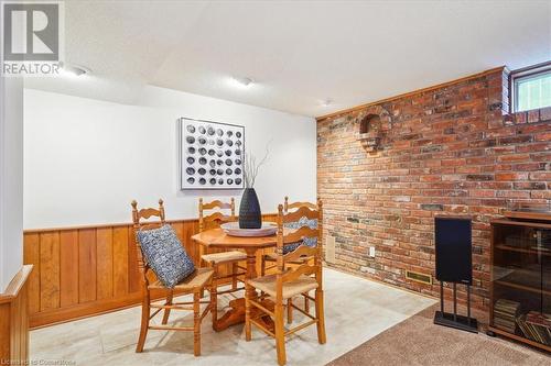 199 Penn Drive, Burlington, ON - Indoor Photo Showing Dining Room