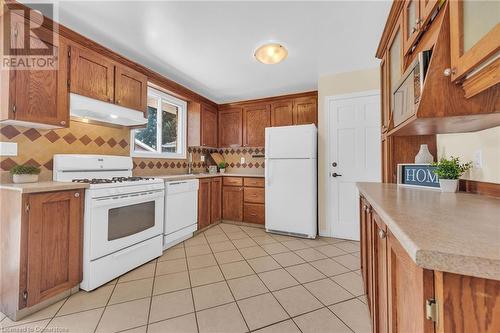 558 Ontario Street, St. Catharines, ON - Indoor Photo Showing Kitchen