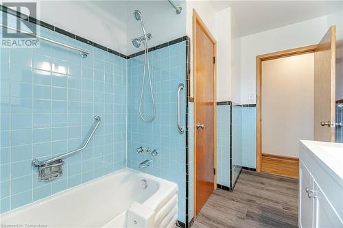 30 Norwich Road, Stoney Creek, ON - Indoor Photo Showing Bathroom