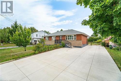 30 Norwich Road, Stoney Creek, ON - Outdoor