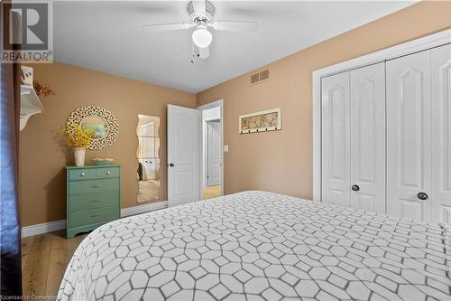 11616 Elizabeth Crescent, Wainfleet, ON - Indoor Photo Showing Bedroom