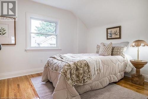 299 Merle Avenue, Burlington, ON - Indoor Photo Showing Bedroom