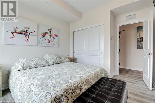 121 #8 Highway Unit# 416, Stoney Creek, ON - Indoor Photo Showing Bedroom